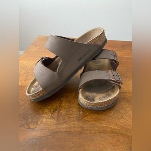 BIRKENSTOCK Sandals Dark Brown. Euro Size 35. Good condition